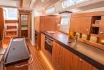 Yachtcharter Hanse 505 (4+1cab:3WC) Pantry