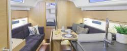 Yachtcharter Hanse 348 salon