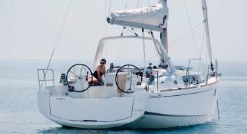 Oceanis 35.1 Auenansicht