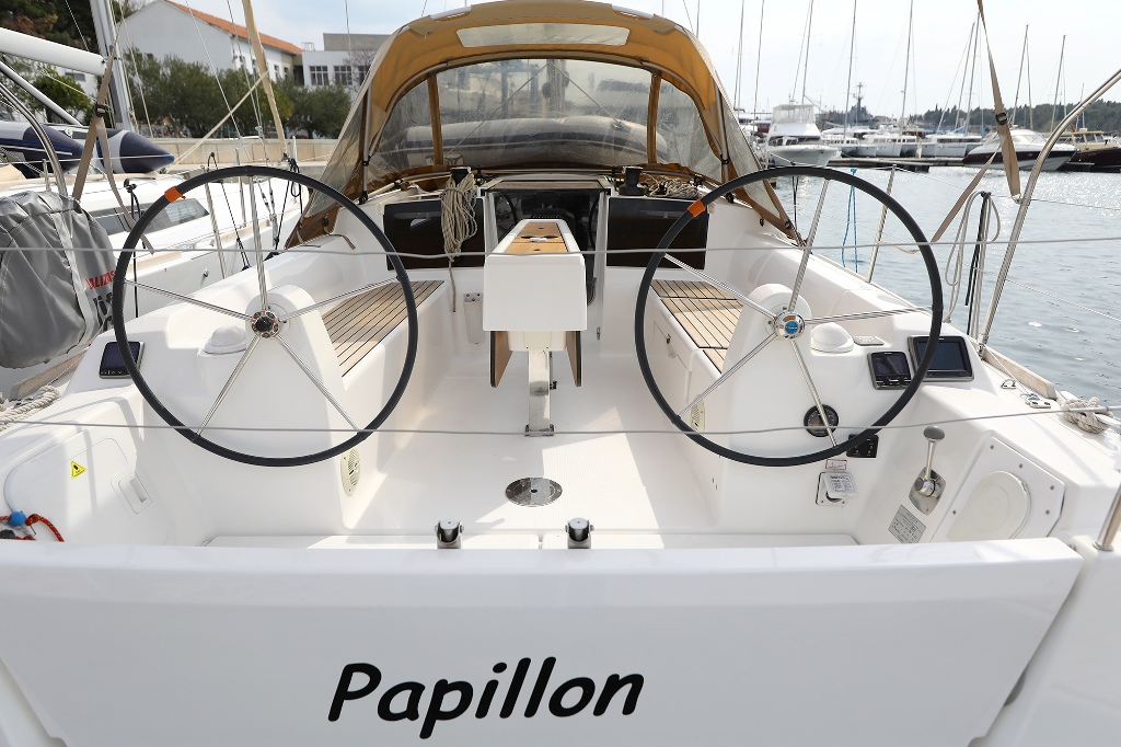 Yachtcharter Dufour350GrandLarge PAPILLON