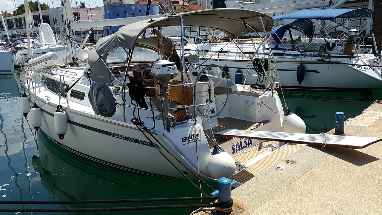 Yachtcharter Bavaria Cruiser 33 Salsa hauptansicht 1