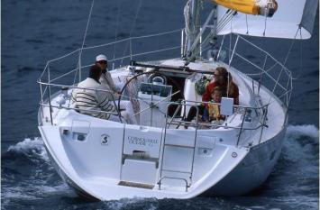 Oceanis Clipper 361 Auenansicht