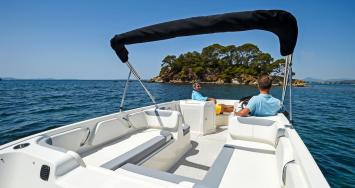 Bayliner Element E7 Auenansicht