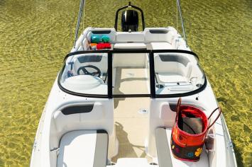 Bayliner Element E7 Innenansicht