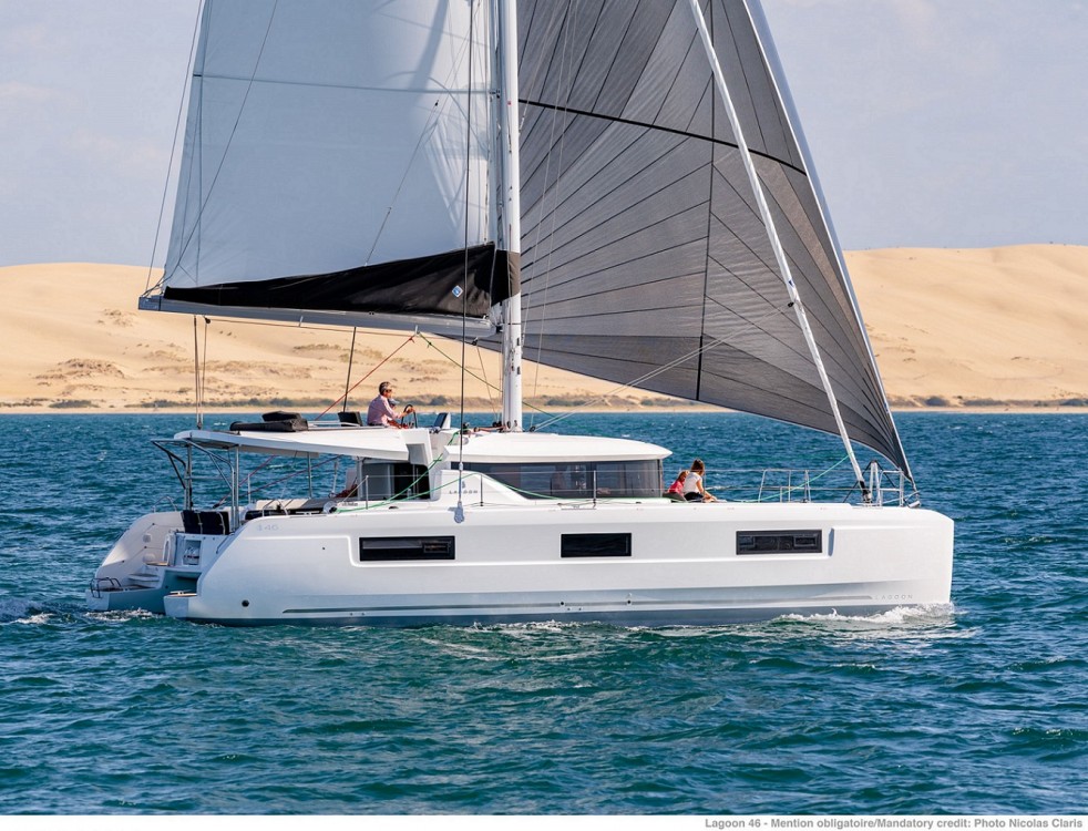 Yachtcharter lagoon46 4cab top