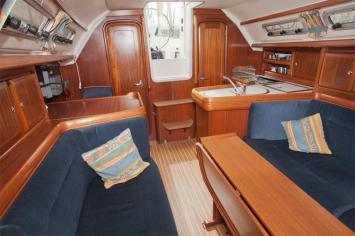 Bavaria 33 exclusive Innenansicht