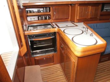 Bavaria-33-exclusive-2cab-kitchenjpg Innenansicht