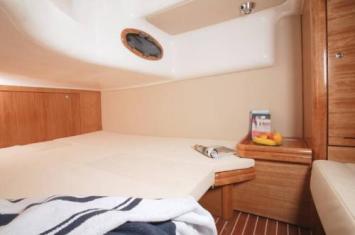 Bavaria 33 sport HT Innenansicht