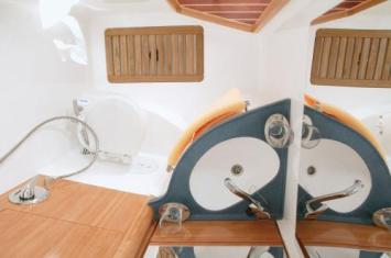 Bavaria 33 sport HT Innenansicht