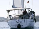 Yachtcharter Bavaria 37 cruiser 2cab back