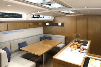 Bavaria Cruiser 56 Innenansicht