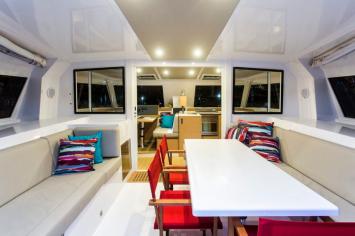 Nautitech Open 40 Innenansicht