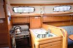 Yachtcharter Bavaria 30 cruiser 2cab salon