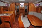 Yachtcharter Bavaria 50 Cruiser 4cab interior