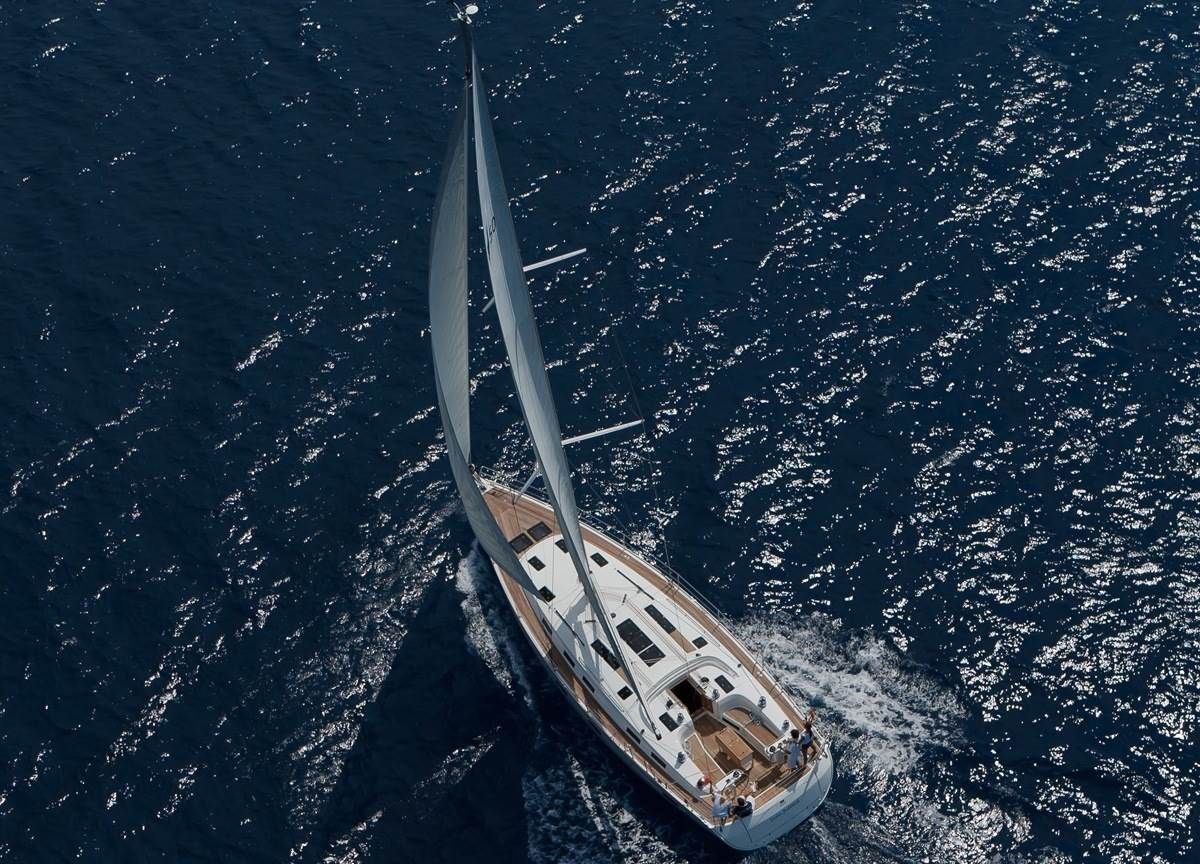 Yachtcharter Bavaria 50 Cruiser 4cab top