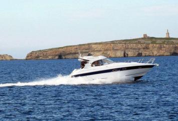 Bavaria 30 HT Auenansicht