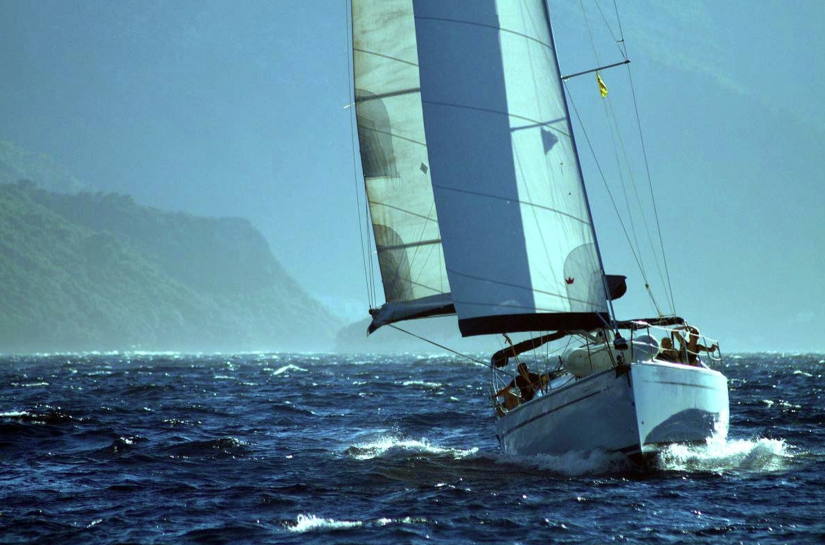 Bavaria 42 Match Auenansicht