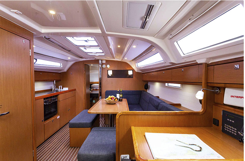 Bavaria 41 Innenansicht