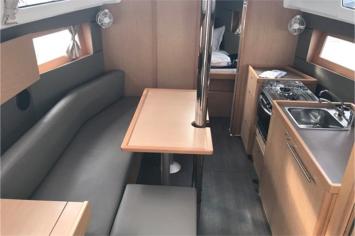 Oceanis 35.1 Auenansicht