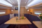 Yachtcharter ElanE4 21