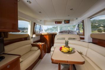 JeanneauPrestige36Fly-6 Innenansicht