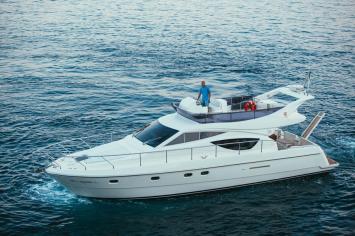 Ferretti460Fly-3 Innenansicht