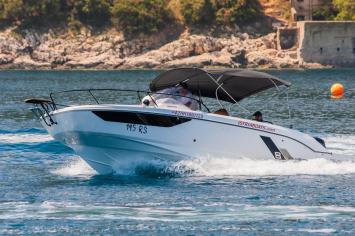 Flyer8SUNdeck-7 Innenansicht