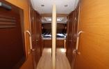 Yachtcharter Sun Loft 47 6cab interior