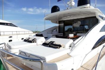 Princess V70 Auenansicht