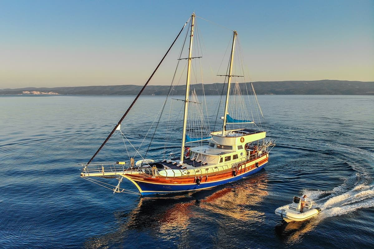 Yachtcharter Gulet luka 3cab top