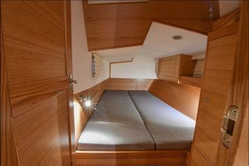 Ovni 445 Innenansicht