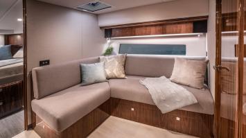 Riviera 48 Innenansicht