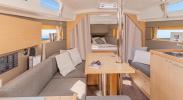 Yachtcharter Oceanis 35 3cab inner