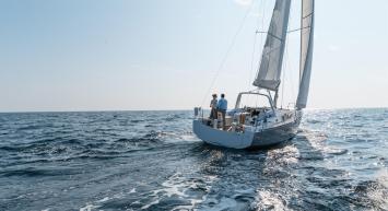Oceanis 38 Auenansicht