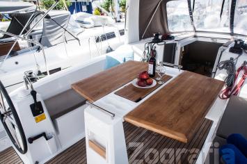 Oceanis38-10 Innenansicht