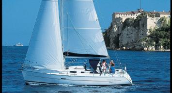 Oceanis Clipper 323 Auenansicht