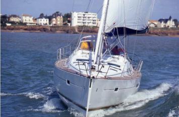 Oceanis Clipper 423 Innenansicht