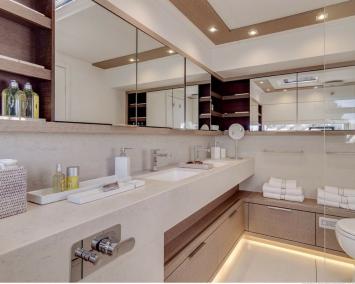 Lagoon Seventy 7 Innenansicht