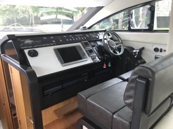 Fairline Squadron 42 Innenansicht