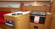 Yachtcharter Sun Odyssey 33i 2cab kitchen