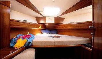 Sun Odyssey 42.2 Innenansicht