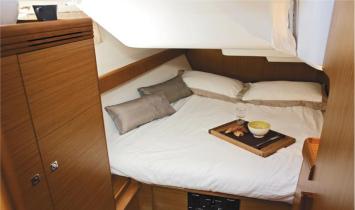 Innenansicht der Sun Odyssey 42i (3 Kabinen, 2 Bäder) Innenansicht