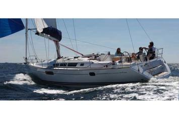 Sun Odyssey 44i Top Bild
