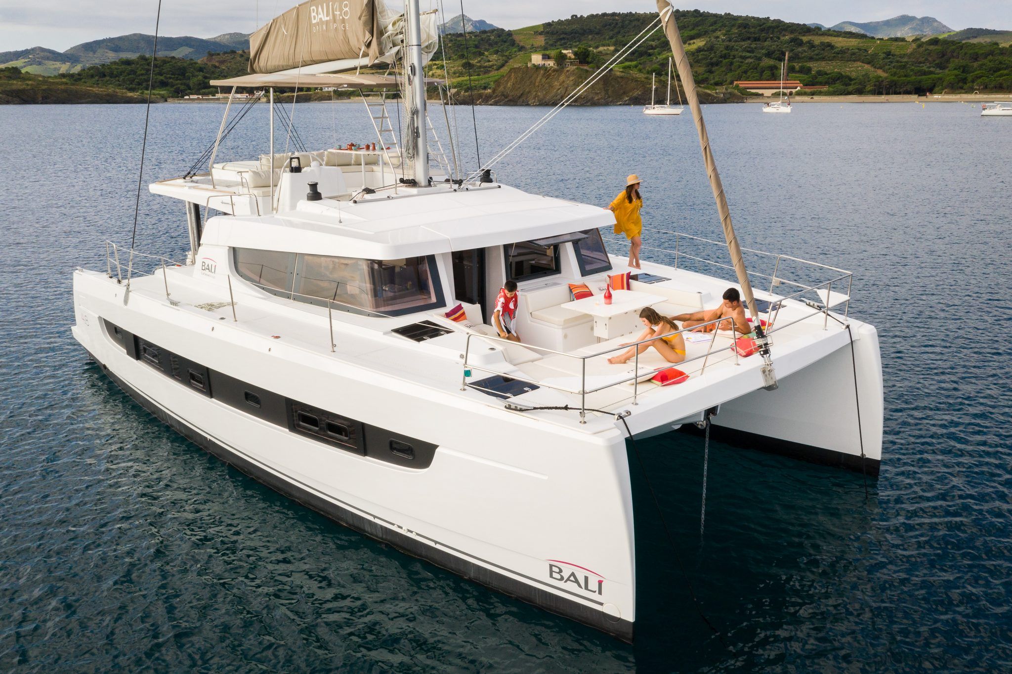 Yachtcharter Bal 4.8 Cab 5 front