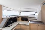 Yachtcharter BALI 5.4 5cab interior