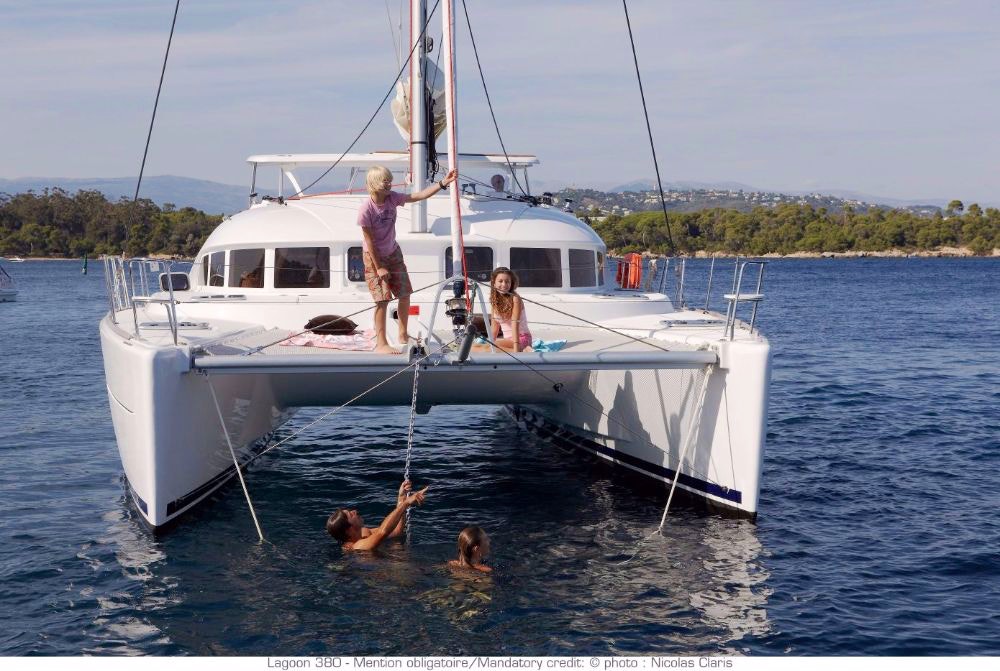 Yachtcharter Lagoon 380 cab 3 Outer