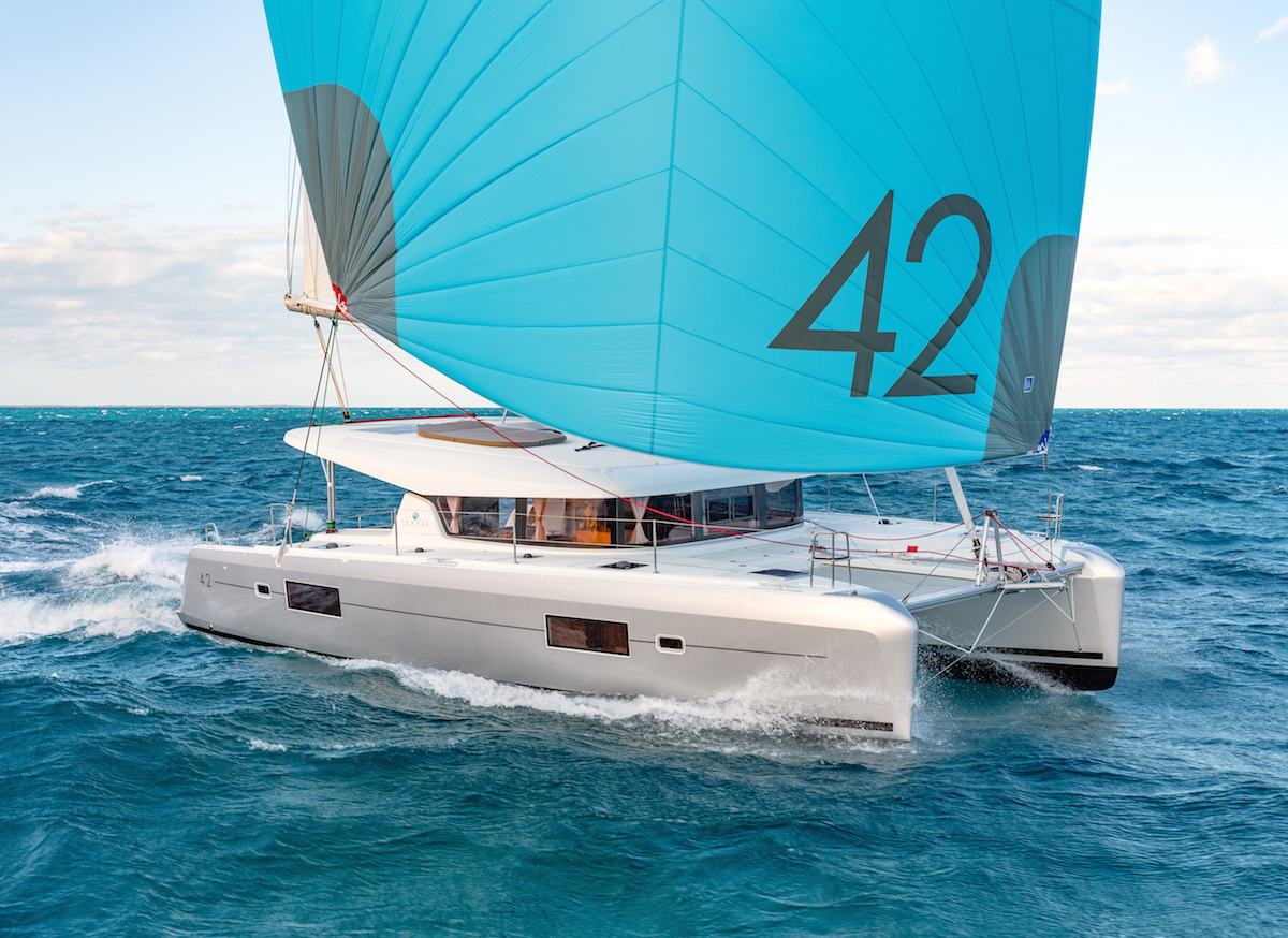 Yachtcharter lagoon42 3cab top