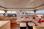 Yachtcharter Lagoon 450 4 cab salon
