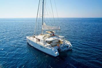 Lagoon 46 - 3 + 1 cab OW ----