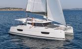 Yachtcharter isla 40 cab 3 Side